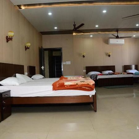 Krazy Hotel Haldwāni 외부 사진