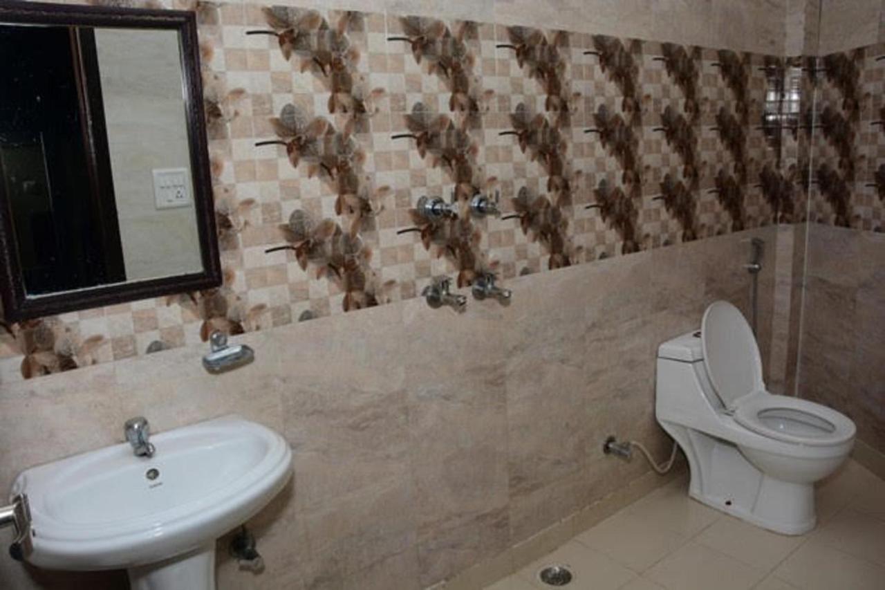 Krazy Hotel Haldwāni 외부 사진